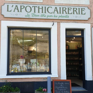 Photo de la devanture de l'apothicairerie